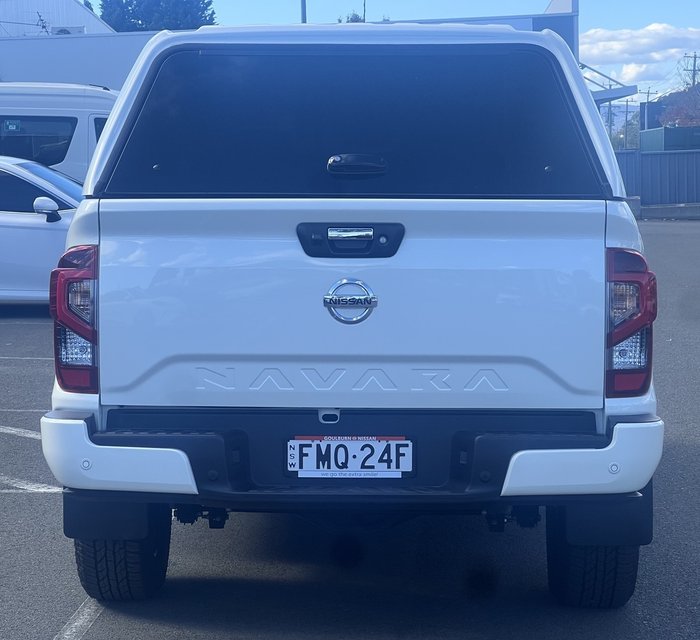 2024 Nissan Navara ST