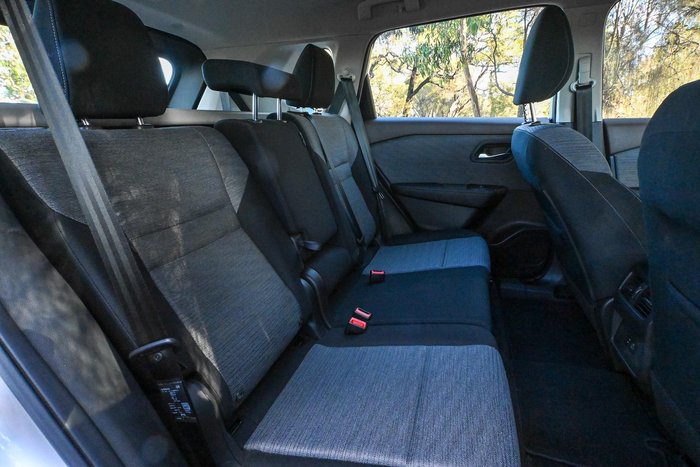 2024 Nissan X-TRAIL ST