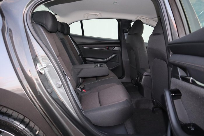 2025 Mazda 3 G20 Evolve