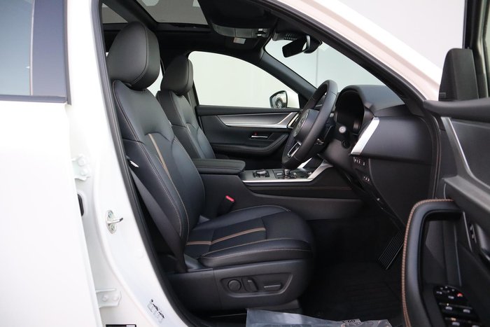 2025 Mazda CX-60 P50e Azami