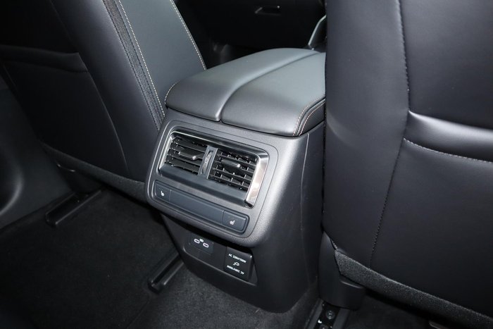 2025 Mazda CX-60 P50e Azami