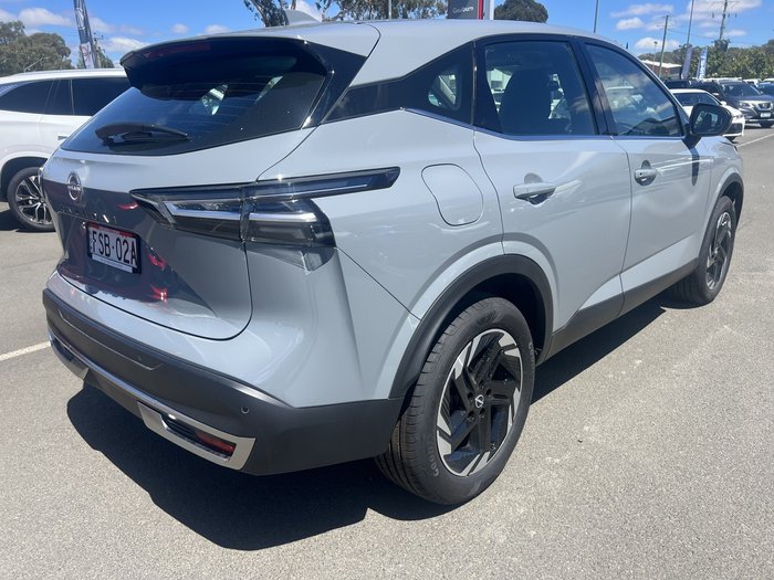 2025 Nissan QASHQAI ST-L