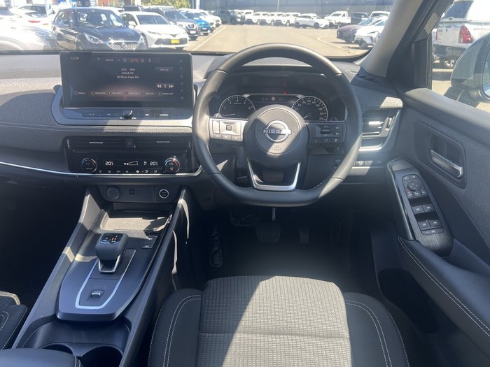 2025 Nissan QASHQAI ST-L