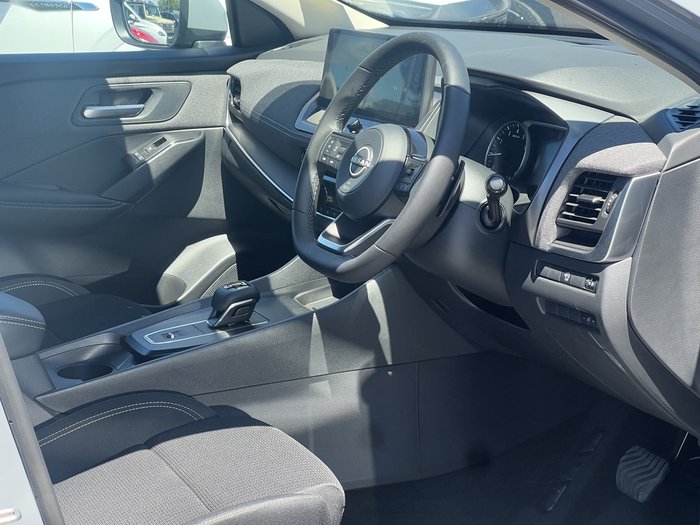 2025 Nissan QASHQAI ST-L