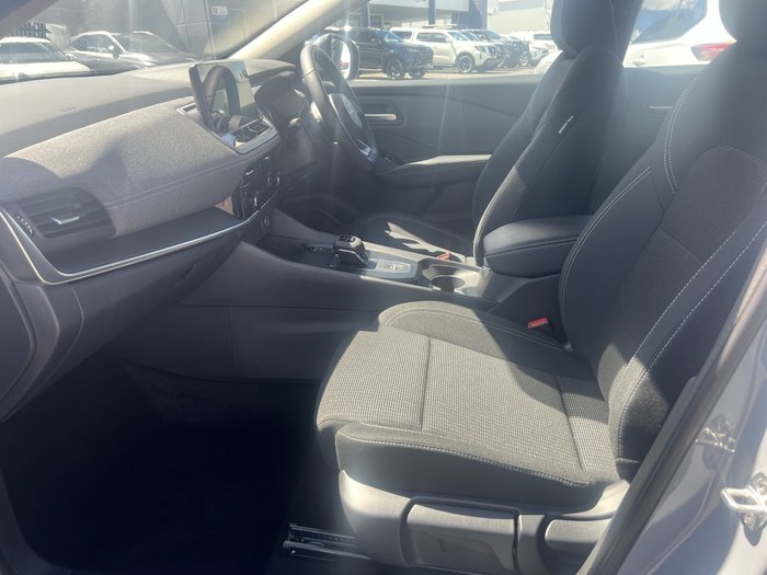 2025 Nissan QASHQAI ST-L