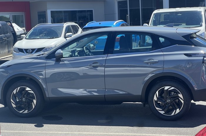 2025 Nissan QASHQAI ST-L