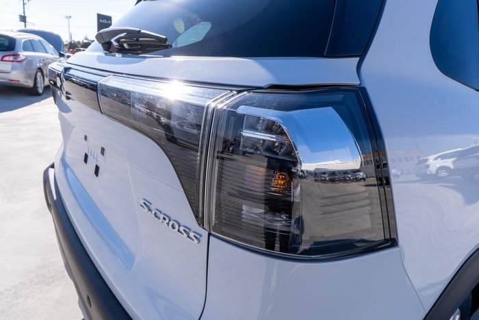 2023 Suzuki S-Cross GL+