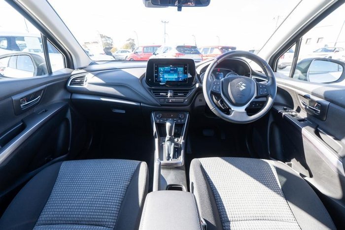 2023 Suzuki S-Cross GL+