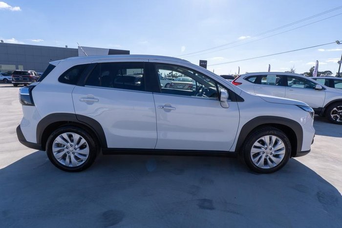 2023 Suzuki S-Cross GL+