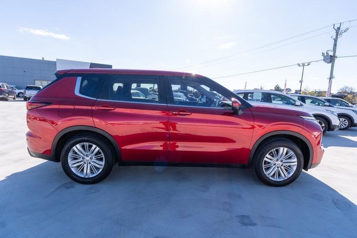 2021 Mitsubishi Outlander ES