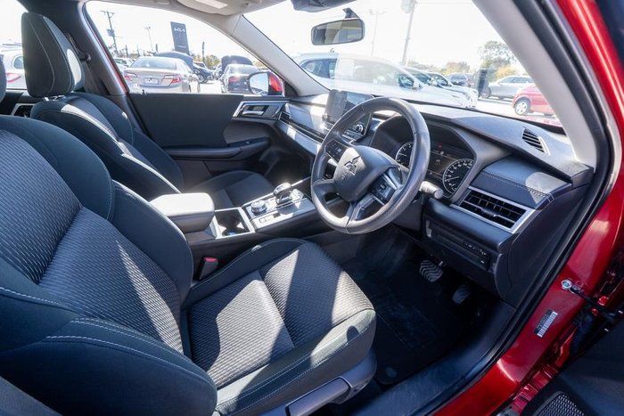 2021 Mitsubishi Outlander ES
