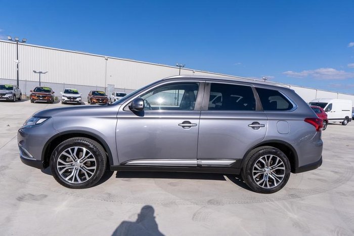 2017 Mitsubishi Outlander LS
