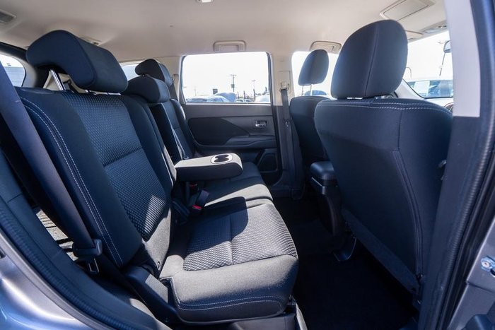 2017 Mitsubishi Outlander LS