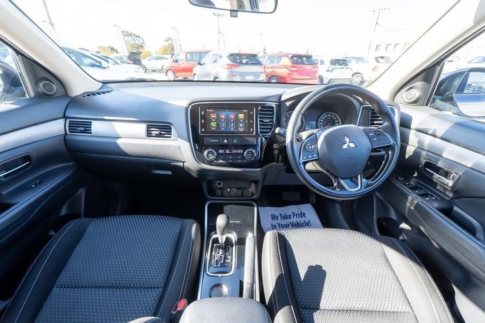 2017 Mitsubishi Outlander LS