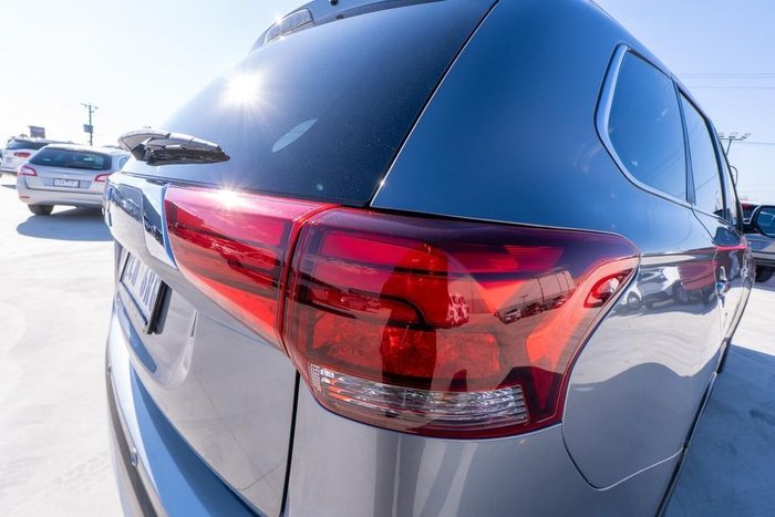 2017 Mitsubishi Outlander LS