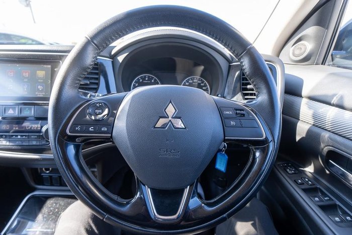2017 Mitsubishi Outlander LS
