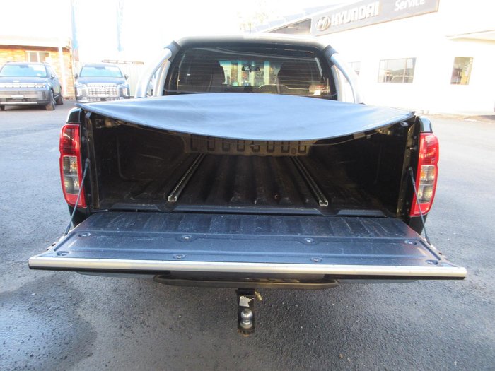 2013 Nissan Navara ST
