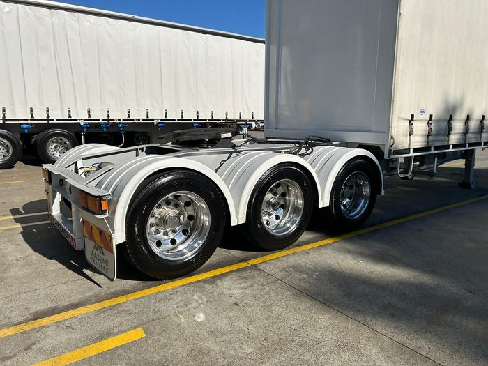 2022 Maxitrans St3 Lead A 12 Pallet Drop Deck Mezz