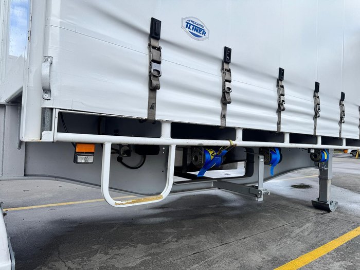 2022 Maxitrans St3 Lead A 12 Pallet Drop Deck Mezz