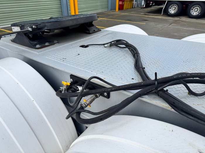 2022 Maxitrans St3 Lead A 12 Pallet Drop Deck Mezz