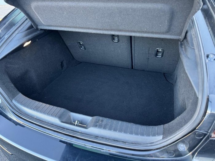 2021 Mazda 3 G25 Astina
