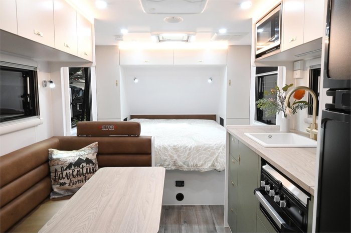 2025 VICTORY CARAVANS Trophy 17'6