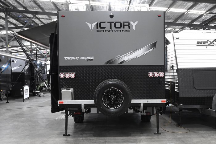 2025 VICTORY CARAVANS Trophy 17'6