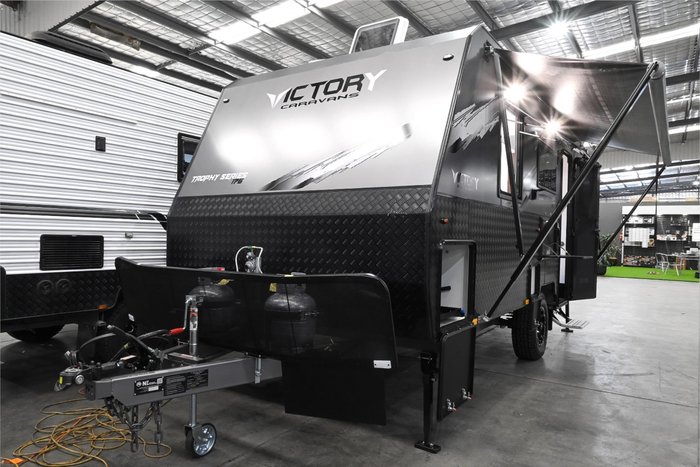 2025 VICTORY CARAVANS Trophy 17'6