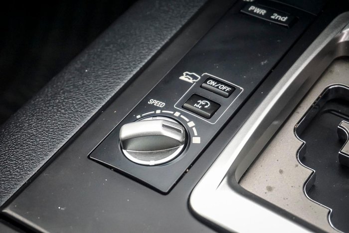 2014 Toyota Landcruiser GXL