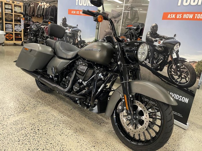 2018 Harley-Davidson Road King Special 107 (FLHRXS) Touring Grey