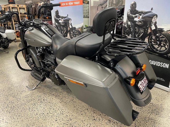 2018 Harley-Davidson Road King Special 107 (FLHRXS) Touring Grey