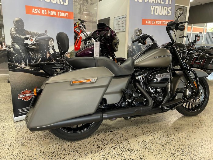 2018 Harley-Davidson Road King Special 107 (FLHRXS) Touring Grey