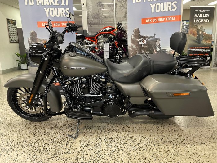 2018 Harley-Davidson Road King Special 107 (FLHRXS) Touring Grey