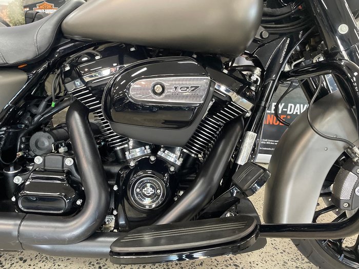 2018 Harley-Davidson Road King Special 107 (FLHRXS) Touring Grey