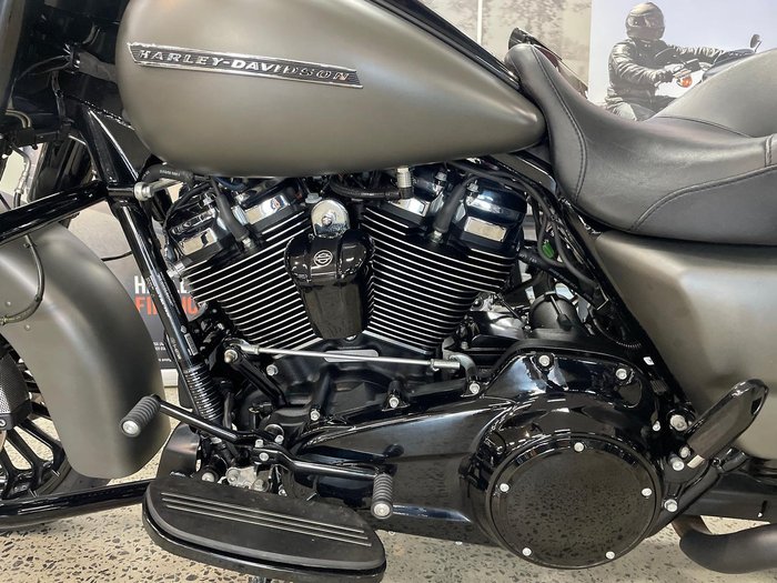 2018 Harley-Davidson Road King Special 107 (FLHRXS) Touring Grey