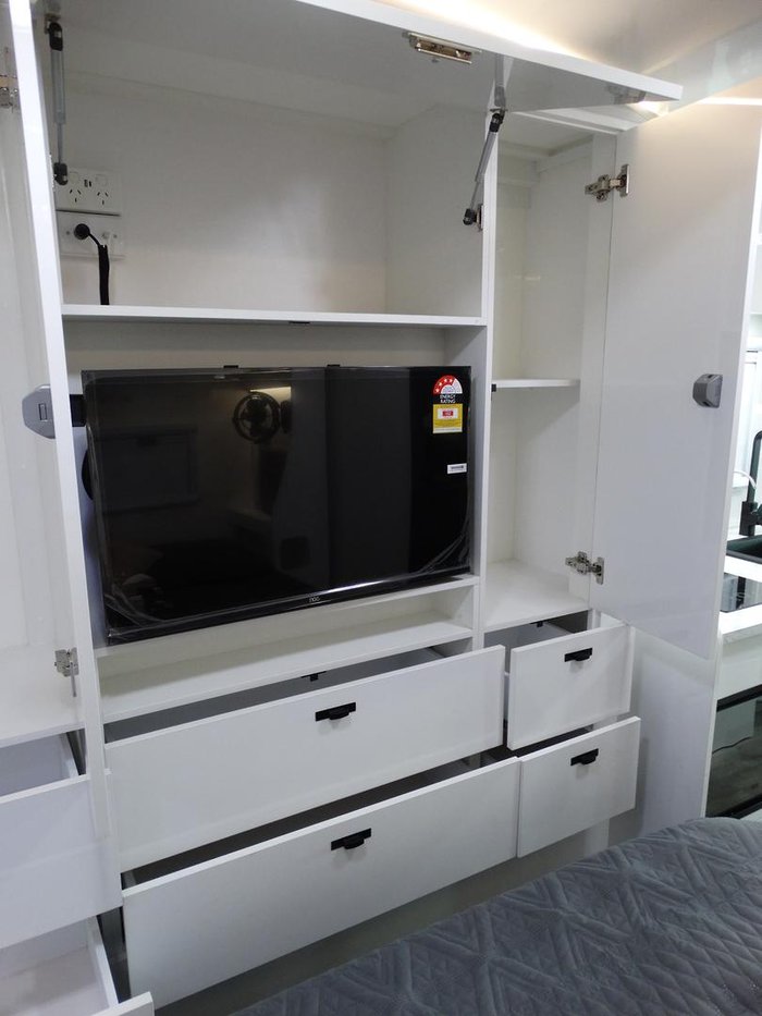 2024 JB Caravans Jb Caravans 7.3M Slide Out Tourer