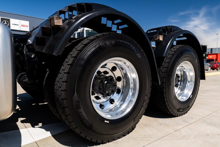 2024 Freightliner Cascadia 126 White