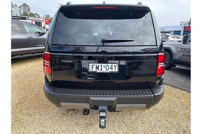 2024 Toyota Landcruiser Prado Altitude