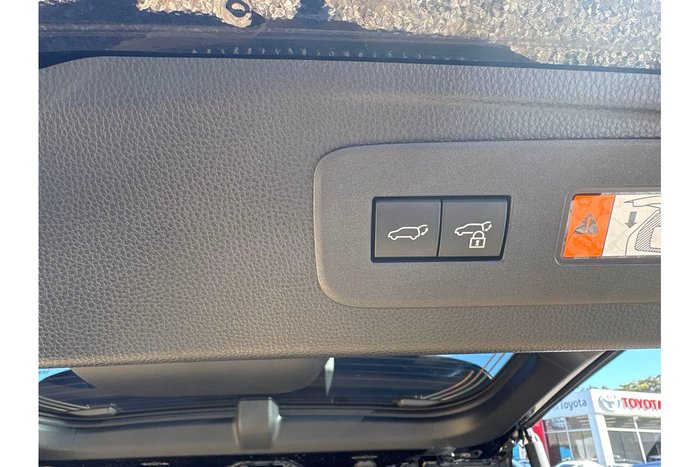 2024 Toyota Landcruiser Prado Altitude