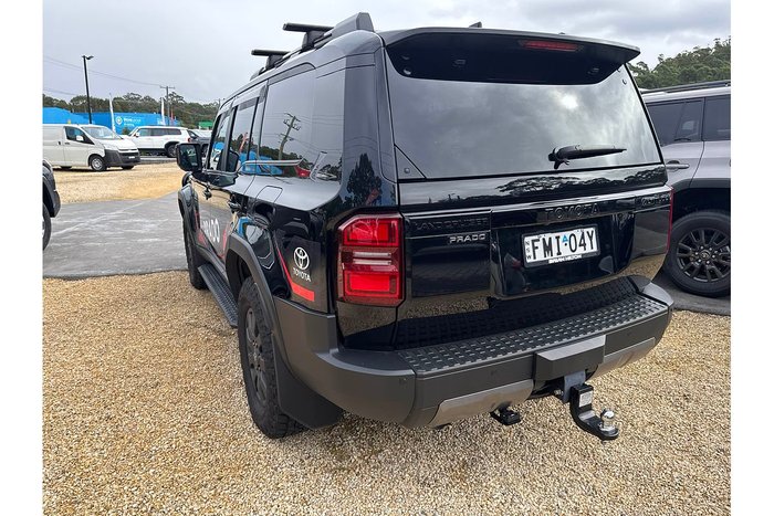 2024 Toyota Landcruiser Prado Altitude
