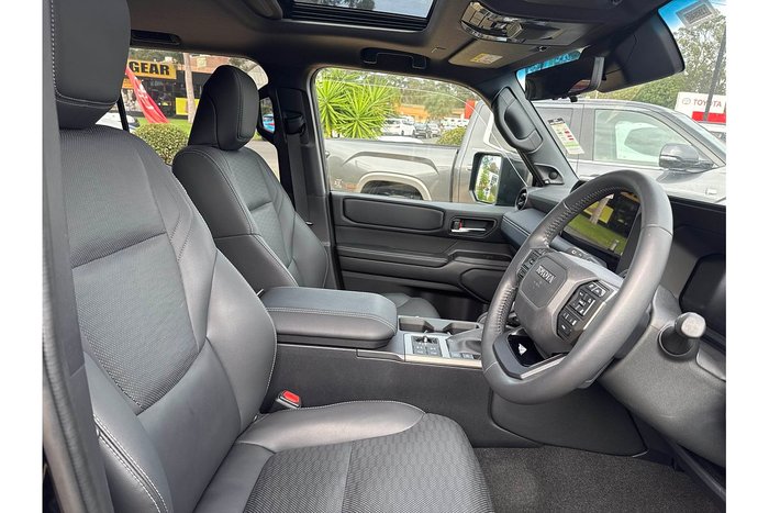 2024 Toyota Landcruiser Prado Altitude