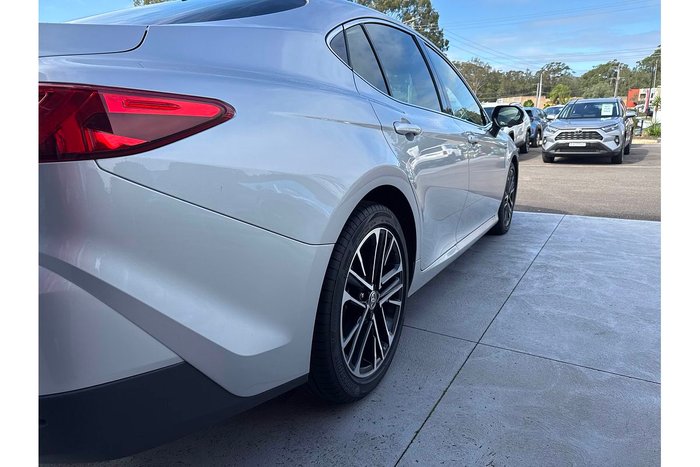 2024 Toyota Camry SL