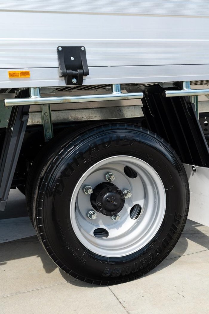 2025 Fuso Canter 515 Alloy Tray White