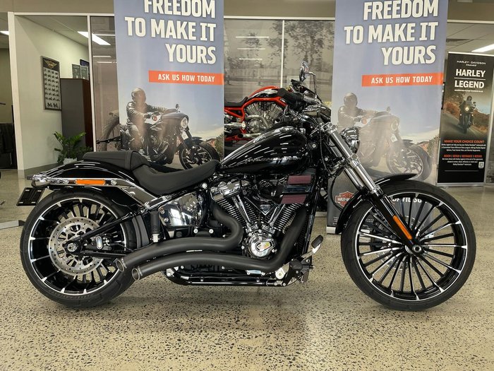 2025 Harley-Davidson Breakout 117 (FXBR) Softail Black