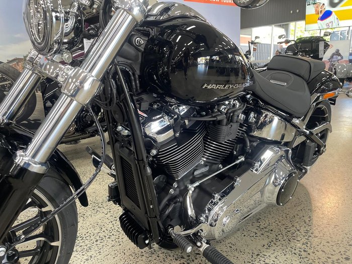 2025 Harley-Davidson Breakout 117 (FXBR) Softail Black