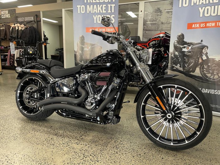 2025 Harley-Davidson Breakout 117 (FXBR) Softail Black