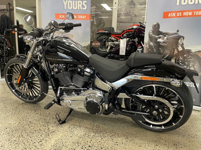 2025 Harley-Davidson Breakout 117 (FXBR) Softail Black