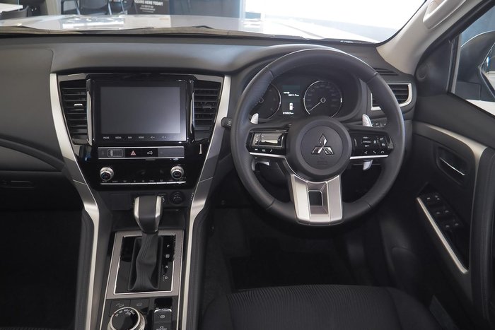 2024 Mitsubishi Pajero Sport GLS