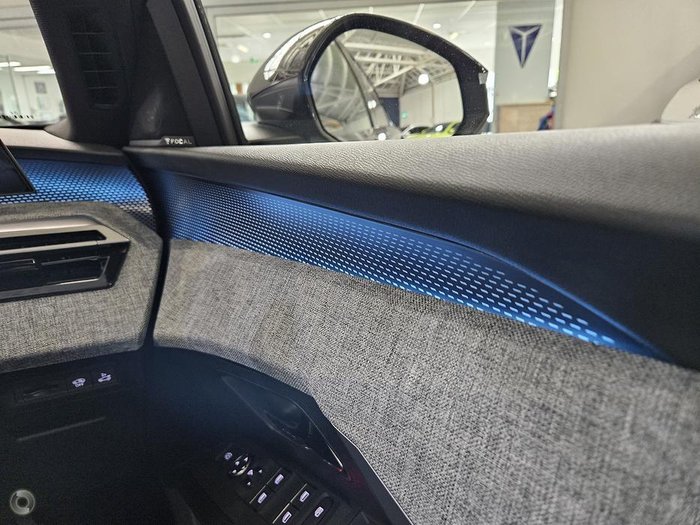 2025 Peugeot 3008 GT Premium Hybrid