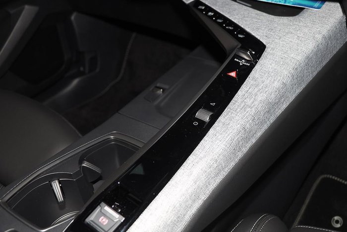 2025 Peugeot 3008 GT Premium Hybrid